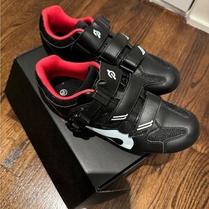 Never been worn | PELOTON cycling shoes